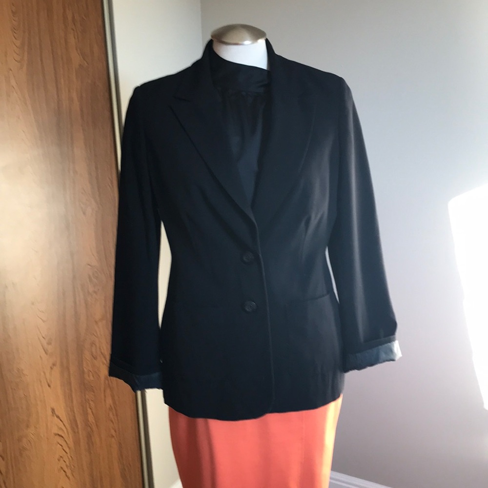 Black jacket - Picture 2 of 5
